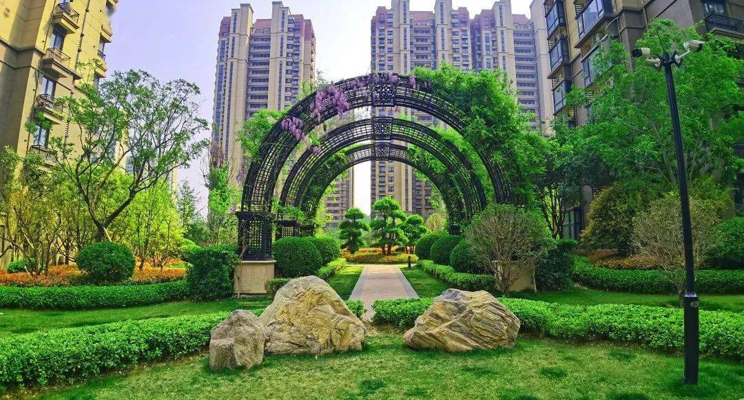 郑州最新楼盘，自然美景的轻松探索之旅