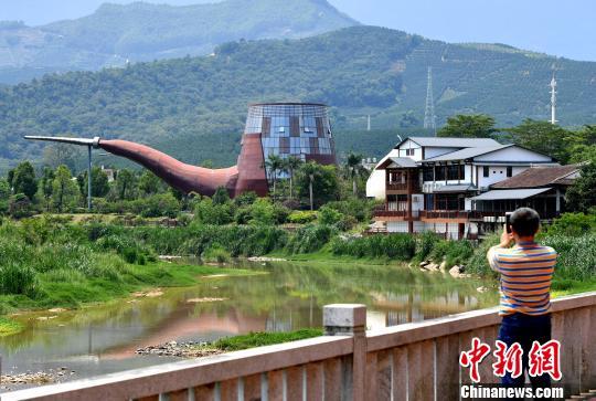 七平房最新动态，探索自然美景之旅，寻找内心平和的旅行